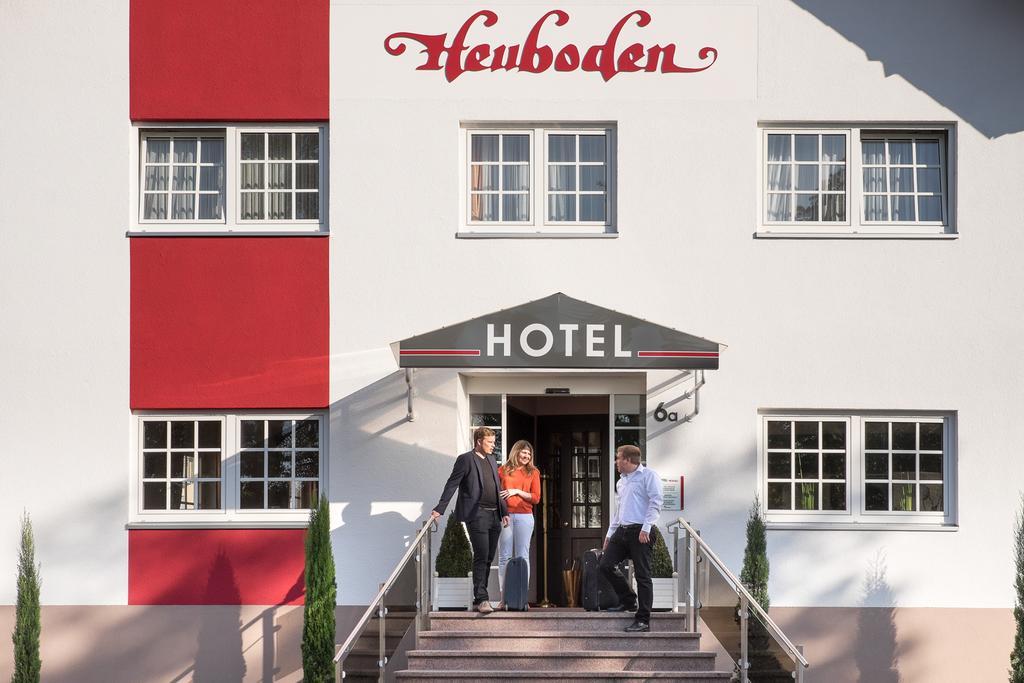 Hotel Heuboden ウムキルヒ エクステリア 写真