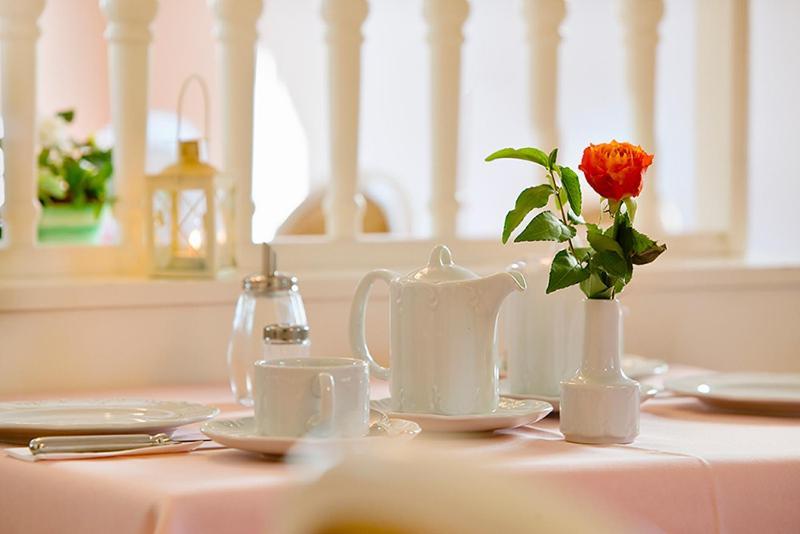 Hotel Heuboden ウムキルヒ エクステリア 写真