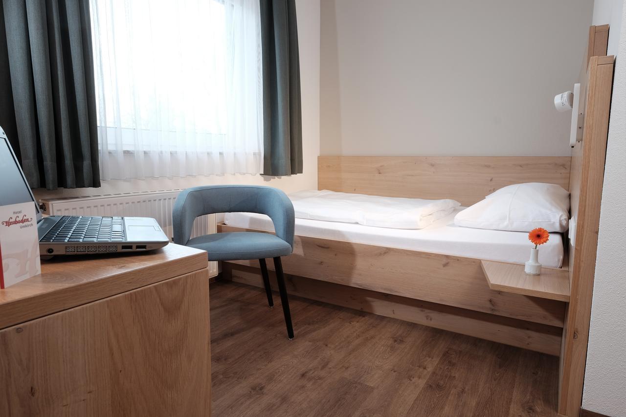 Hotel Heuboden ウムキルヒ エクステリア 写真